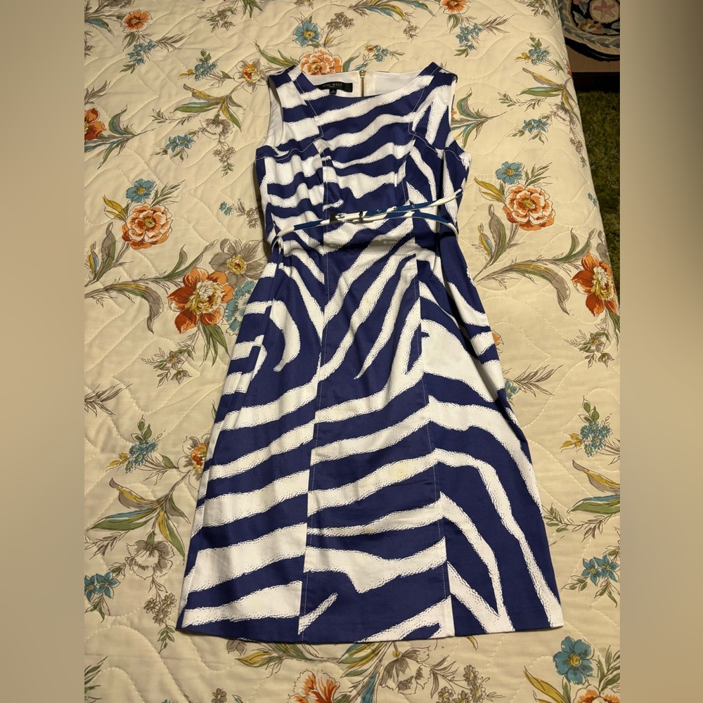 Nine West size 2 sleeveless dress